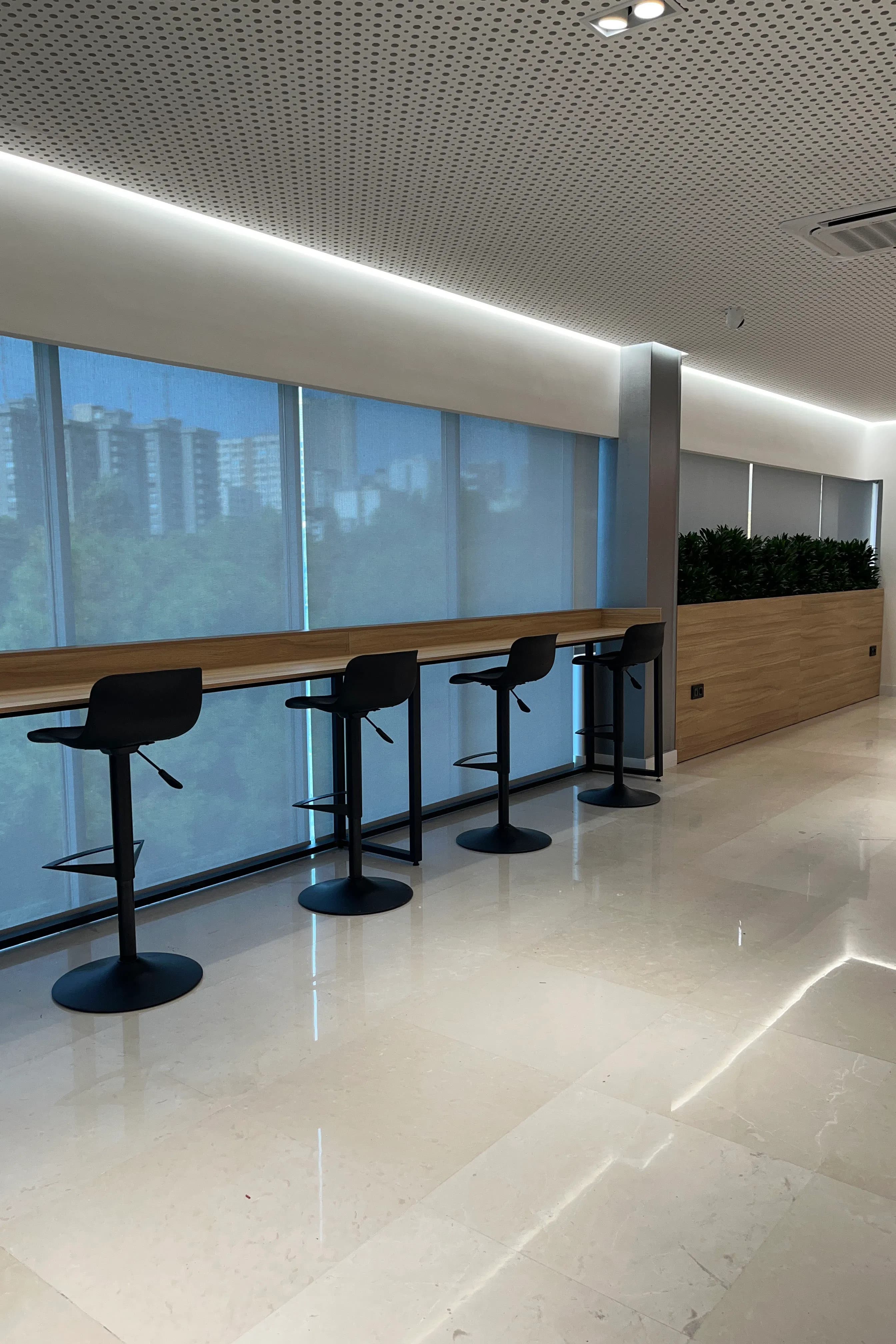 Tehran Chamber of Commerce - Pantry & Dining Area thumbnail 6