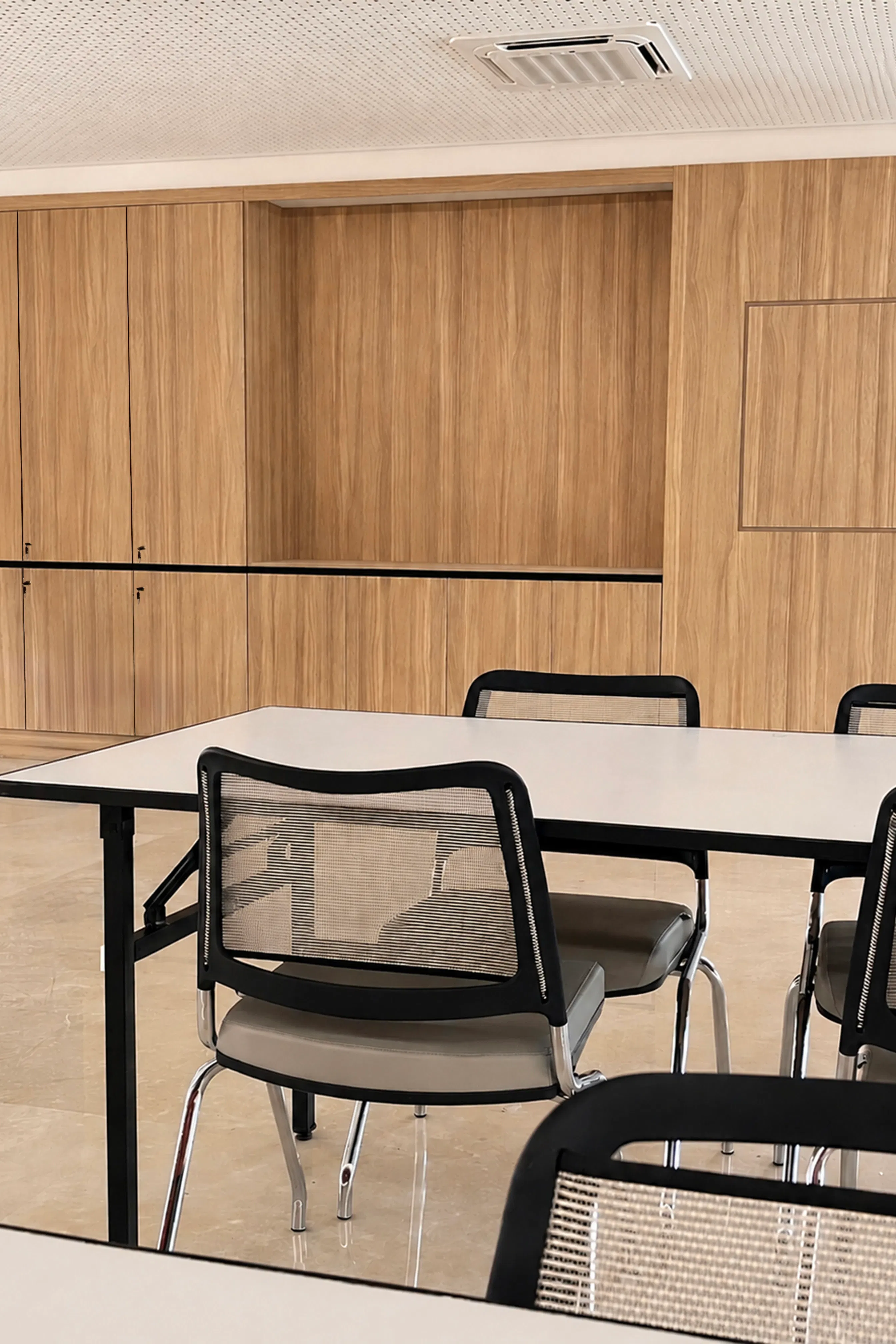 Tehran Chamber of Commerce - Pantry & Dining Area thumbnail 7