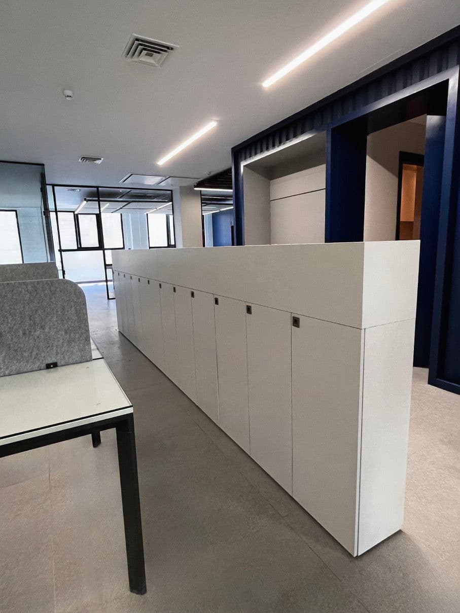 Novel Office Interior thumbnail 3