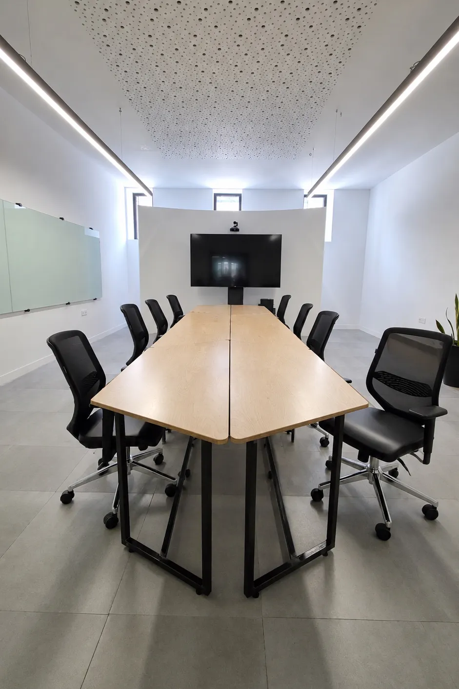 ZAVIE TABLE - Main view
